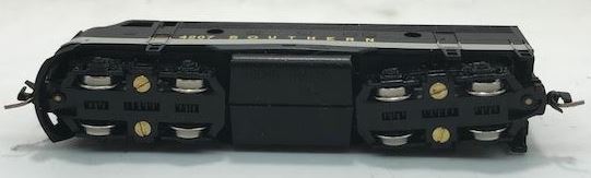 Micro-Trains 98001371 Z Scale Southern Railway EMD F7 A Unit Diesel #4207