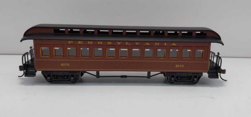 Bachmann 15102 HO Pennsylvania Old-Time Coach Car w/ Rounded-End Clerestory Roof