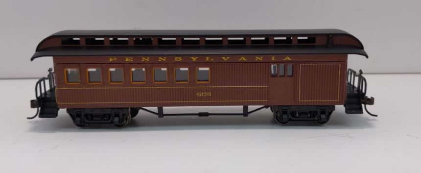 Bachmann 15202 HO Pennsylvania Old-Time Combine w/Rounded End Clerestory Roof
