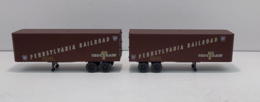 Walthers 933-1402 HO Pennsylvania Railroad 32'' Van Trailer Kit (Box of 2)