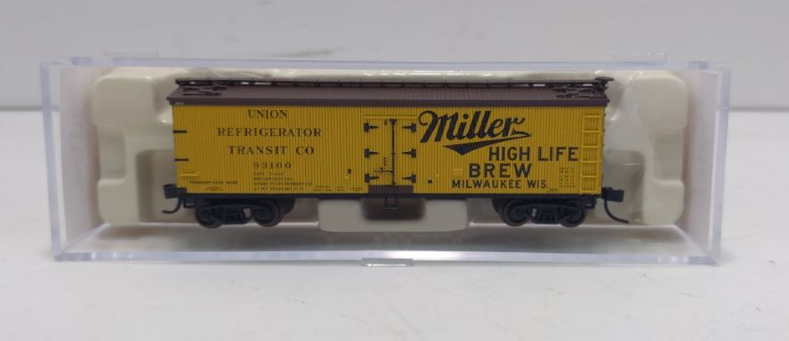 Atlas 50000455 N Scale Miller High Life 40' Wood Reefer #93100