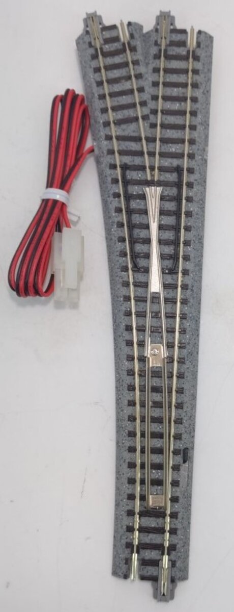 Kato 20-220 N Gauge UniTrack 19" Radius #4 Curved Left Hand Electric Turnout