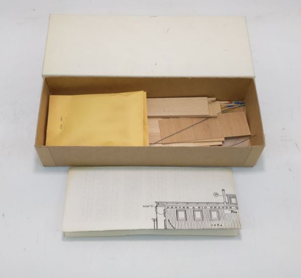 LaBelle Woodworking Co. HOn3-37 HOn3 Denver & Rio Grande 28'' Caboose Kit
