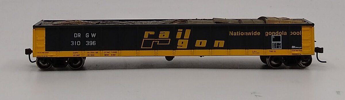 Athearn 92830 HO Scale Rio Grande 52' Mill Gondola with Scrap Load #310396