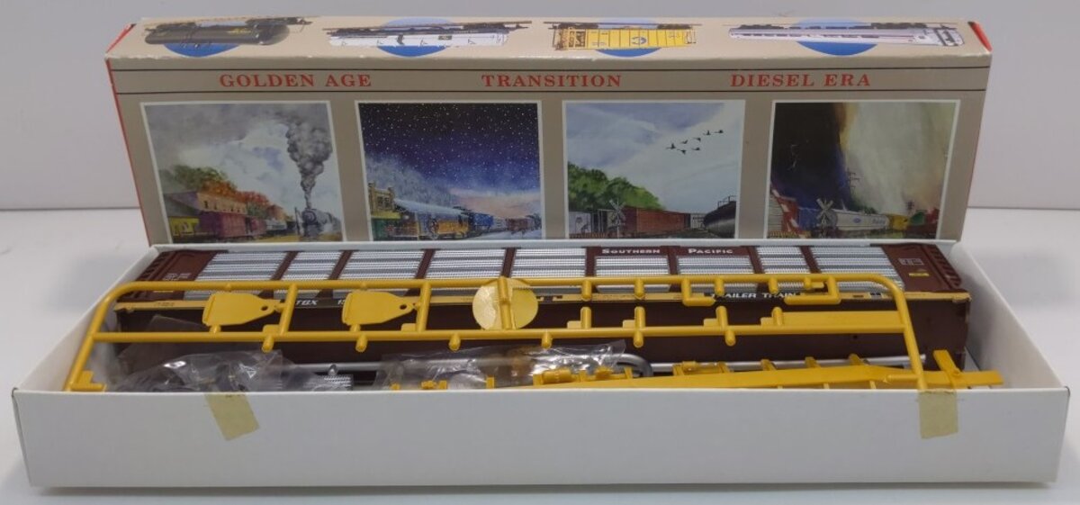 Walthers 932-4807 HO 89' Enclosed Auto Carrier Southern Pacific Kit # 159770