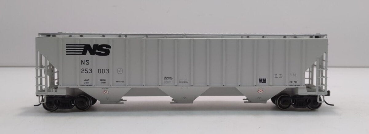 Atlas 20003940 HO Norfolk Southern Covered Hopper #253003