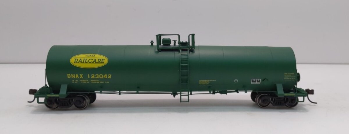 Atlas 20003166 HO 23,500-Gallon Tank, Dana Railcare #123042