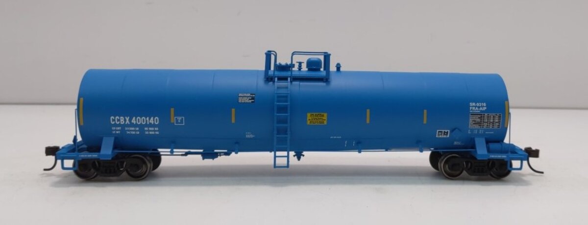Atlas 20003173 HO Union Carbide 23,500Gal. Tank Car #400140