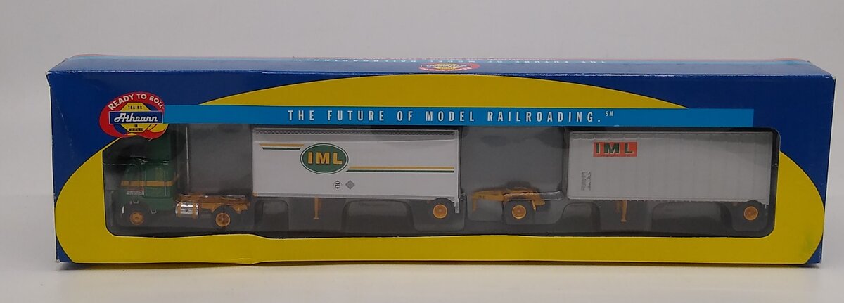 Athearn 91135 HO IML Freight Freightliner & 2-28'' Trailers
