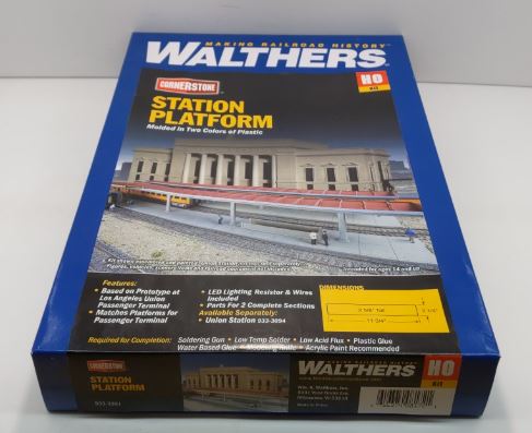 Walthers 933-3391 HO Scale Station Platform Building Kit (Pack of 2)