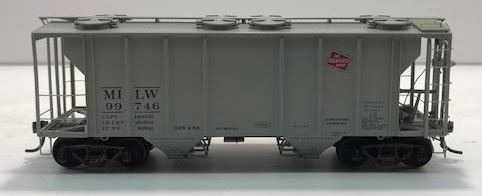 Kadee 8328 HO Scale Milwaukee Road PS-2 Covered Hopper Car #99746