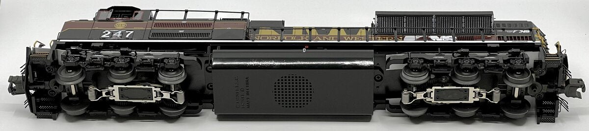 Lionel 6-28345 O N&W NS Heritage LEGACY SD70ACe Diesel Locomotive #247