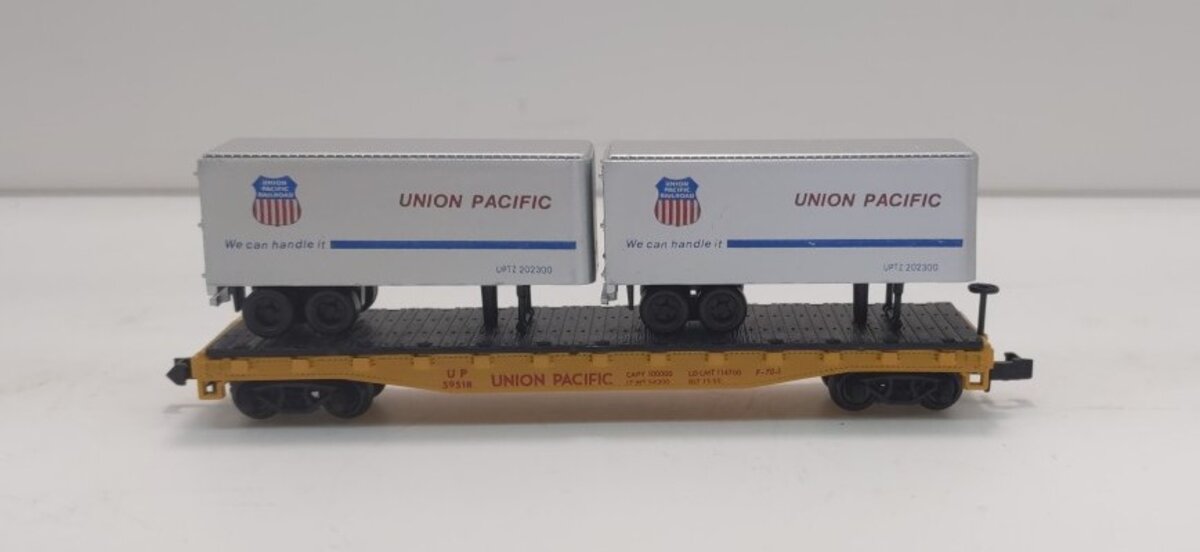 Atlas 3746 N Scale Union Pacific Flatcar with Trailer Vans #39163
