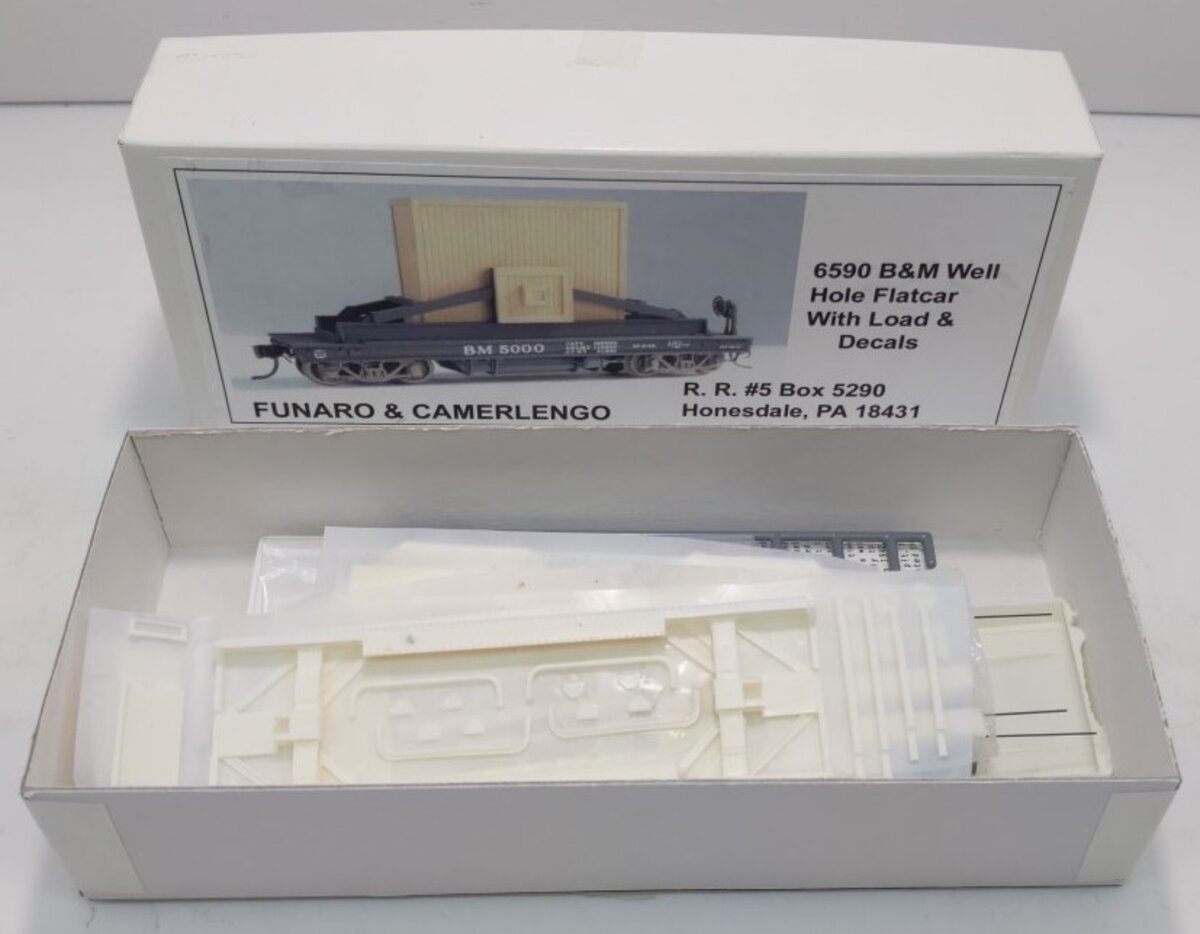 Funaro & Camerlengo 6590 B&M Well Hole Flat Car Kit w/Load and Decals