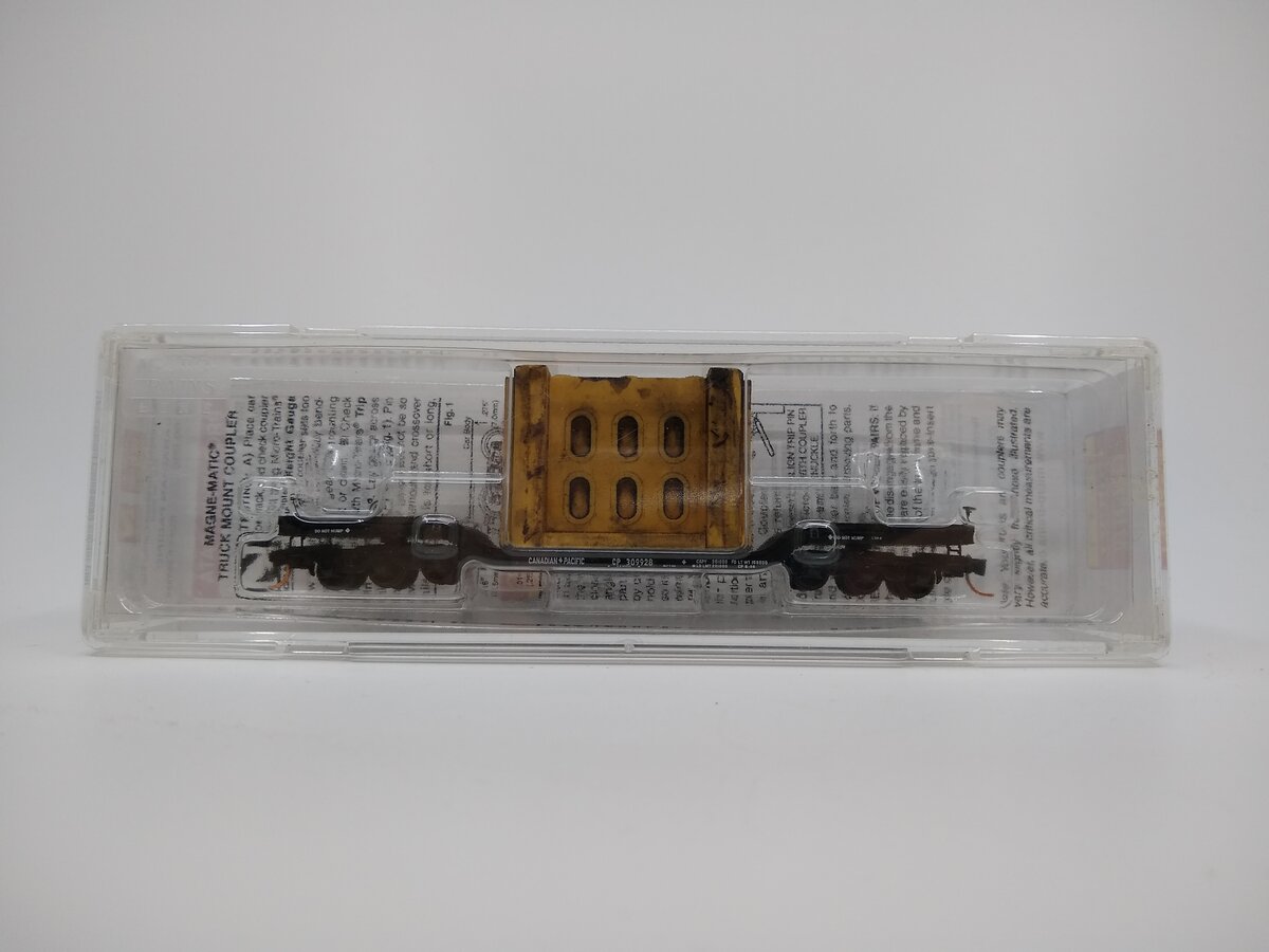 Micro-Trains 10900060 N CP Heavyweight Depressed Center Flatcar #309928