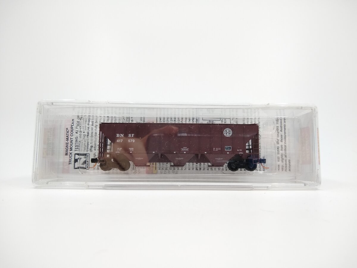 Micro-Trains 09600080 N BNSF 3-Bay High Side Covered Hopper #417579