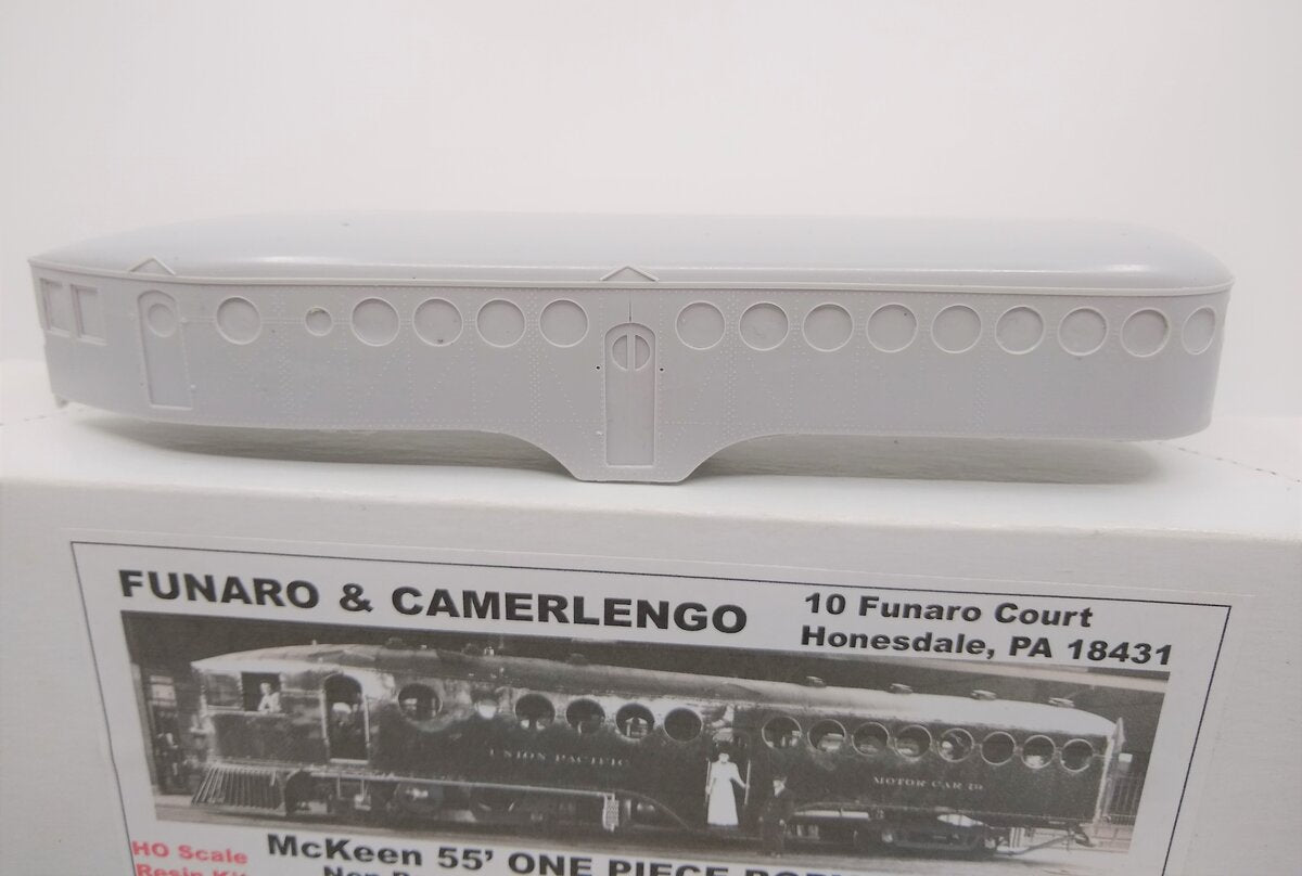 Funaro & Camerlengo 703 McKeen Motor Car w/Trks