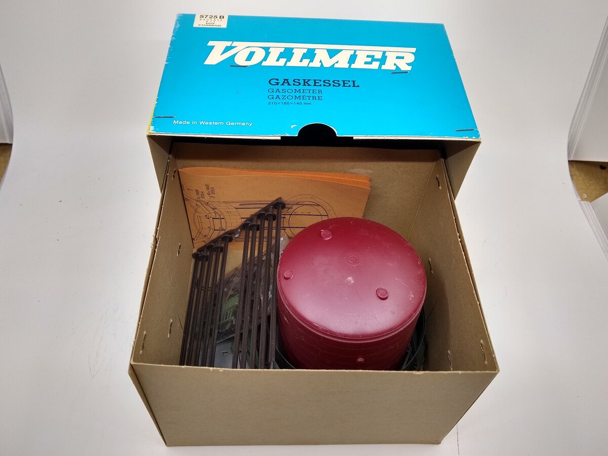 Vollmer 5725B HO Gasometer Plastic Building Kit – Trainz