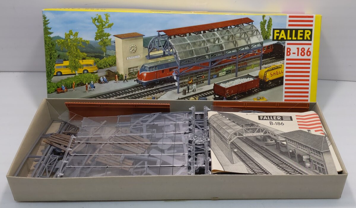 Faller B-186 HO Covered Passenger Station Building Kit