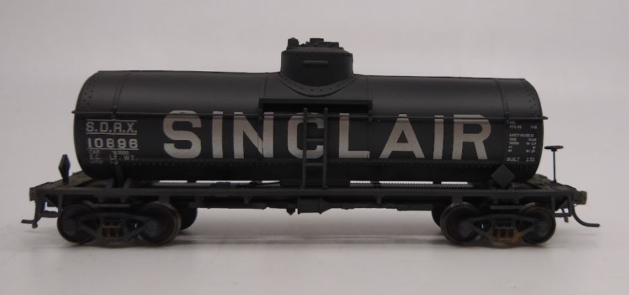 Walthers 910-1009 HO Scale 36' 10K Tank Car Sinclair SDRX #10896