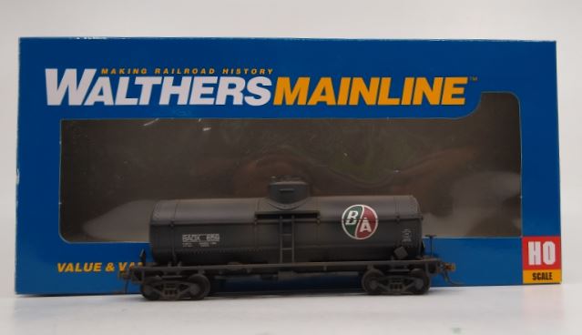Walthers 910-1005 HO Scale British American Oil 36' 10K Gallon Tank Car #659
