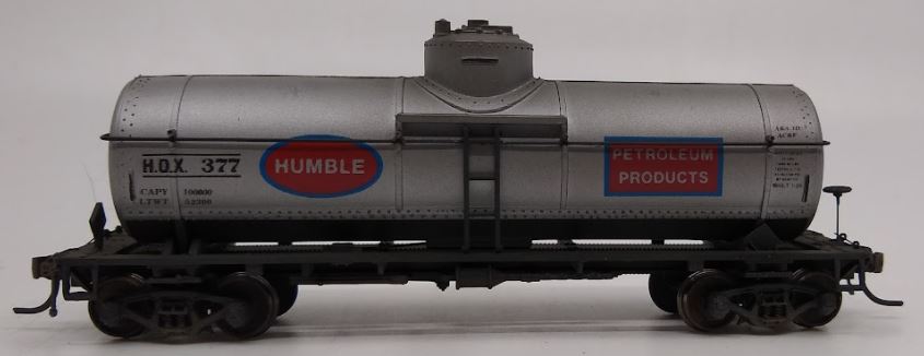 Walthers 932-5008 HO Scale HOX Humble Single Dome Tank Car Road # 377 Kit