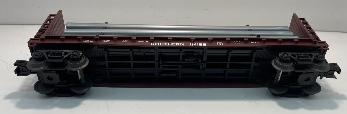 MTH 30-76360 Southern Flat Car w/Bulkheads & Pipe Load