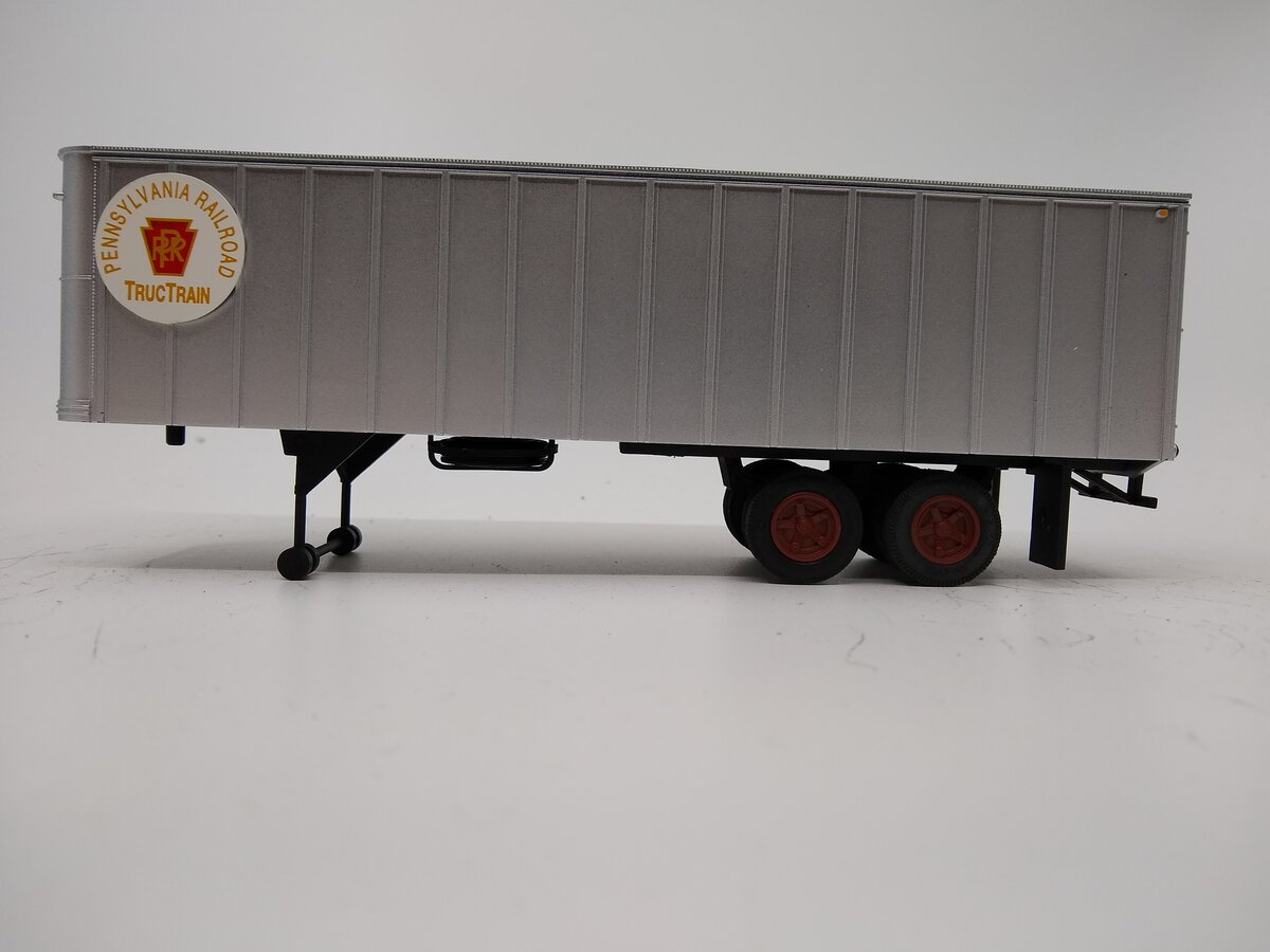 Weaver U25003 O Scale 35'' Trailer Pennsylvania Railroad [3 Rail]