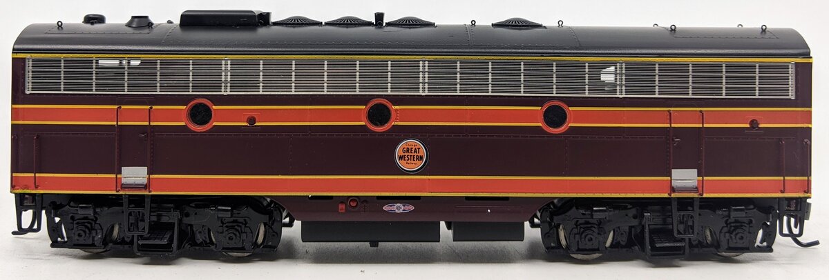 InterMountain 49547 HO Scale Chicago Great Western F7B  B-Unit w/o Sound