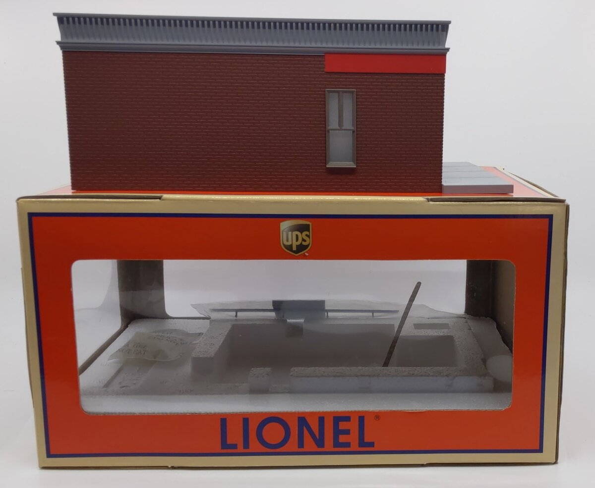 Lionel 6-14290 O Scale Assembled The UPS® Store Building - Illuminated