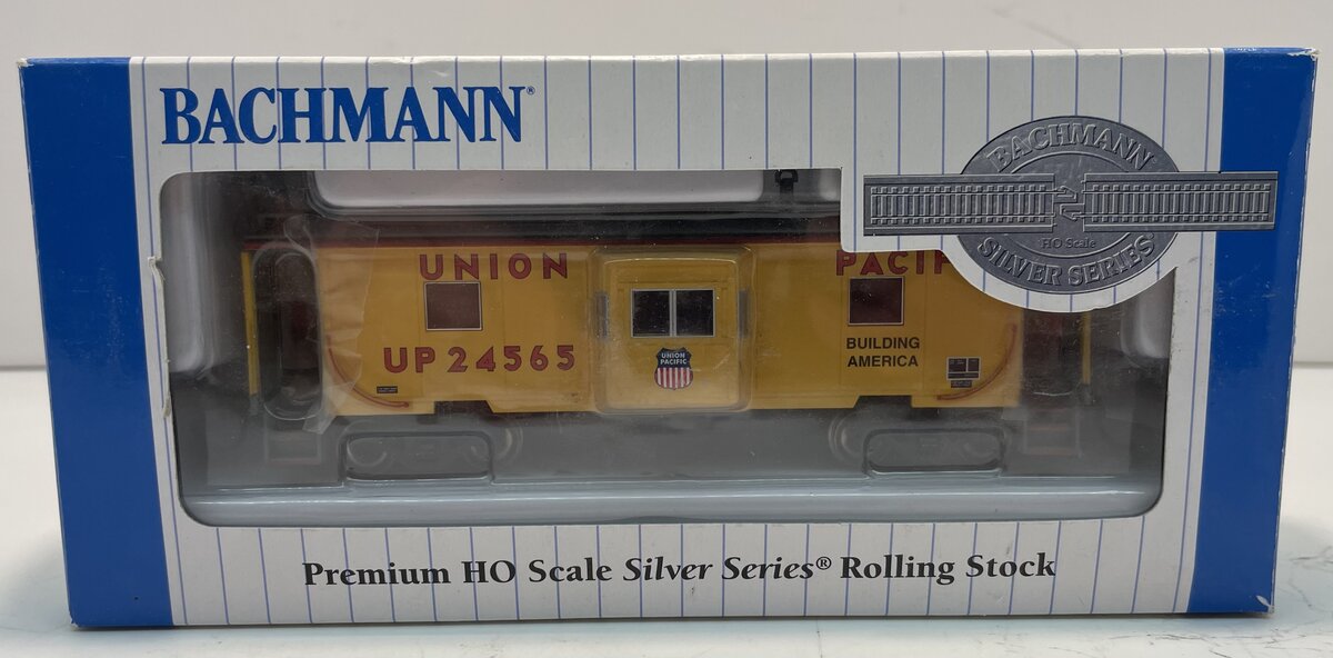 Bachmann 73205 HO Union Pacific Bay Window with Roof Walk Caboose