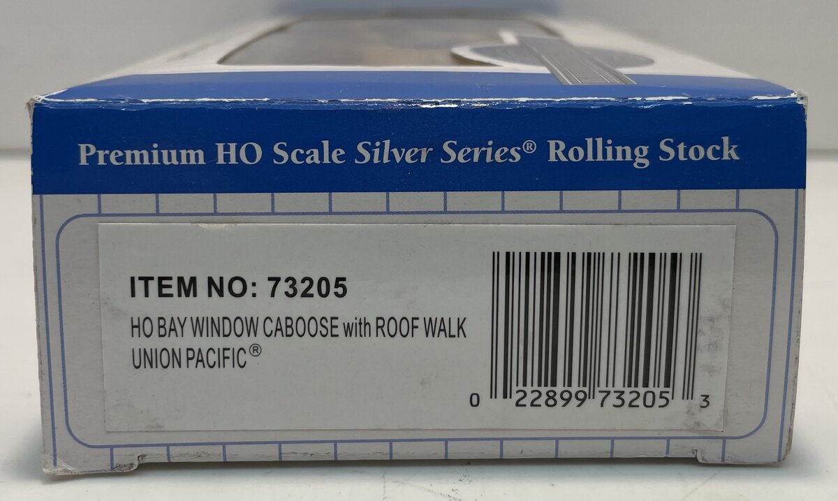 Bachmann 73205 HO Union Pacific Bay Window with Roof Walk Caboose