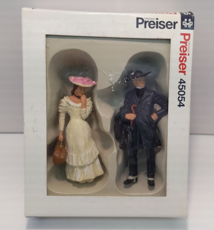 Preiser 45054 G Pastor and Girl Figures (Set of 2)