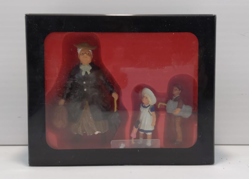 Preiser 45061 G Aunt Tully W/Nephew & Niece Figures (Set of 3)
