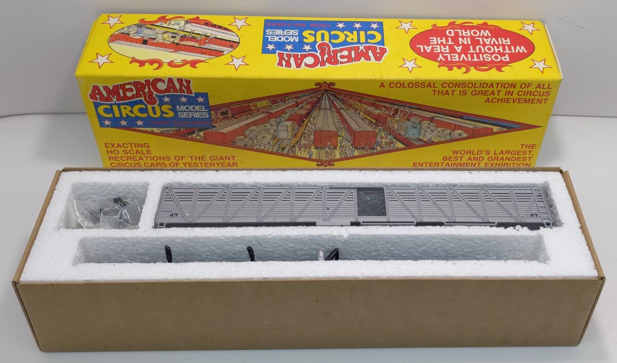 Walthers 49 HO American Circus Series Royal American Stock Car # 49 Kit