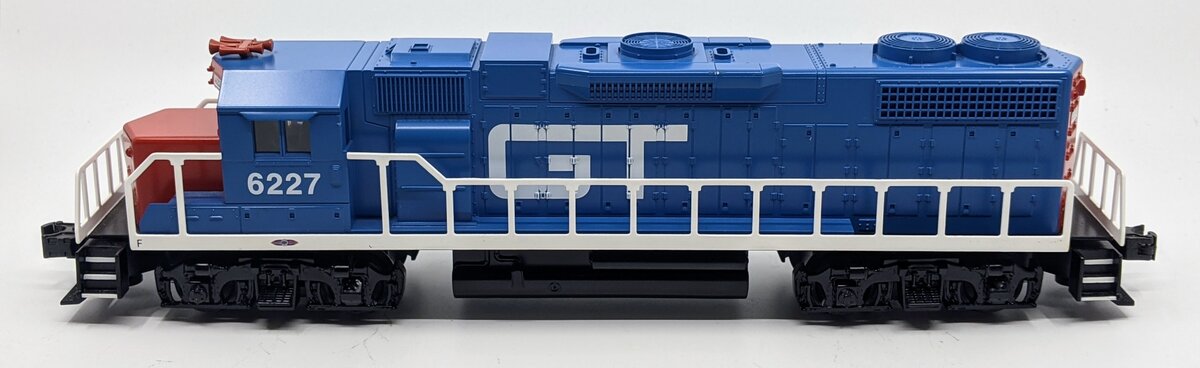 Williams 21316 O Grand Trunk EMD GP38 Dummy Diesel Locomotive