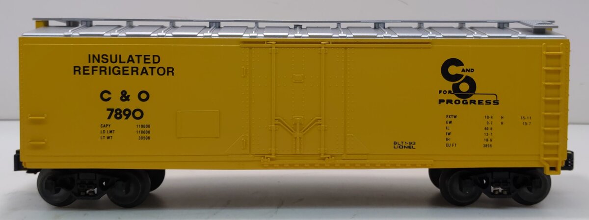 Lionel 6-17303 O Gauge Chesapeake and Ohio Reefer Car