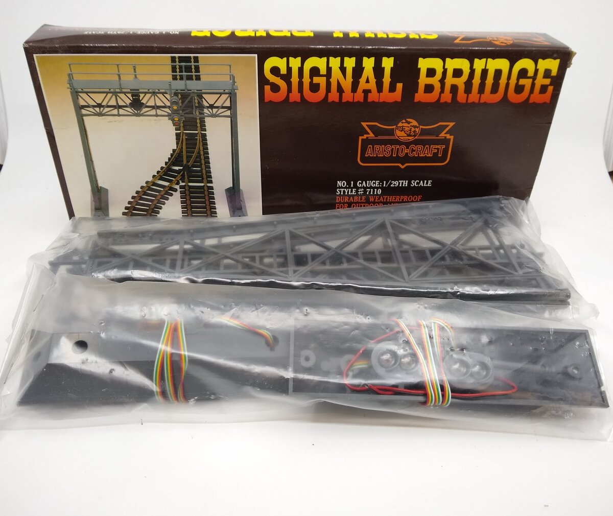 Aristo-Craft 7110 G Gauge Signal Bridge With Lights For 2 Tracks