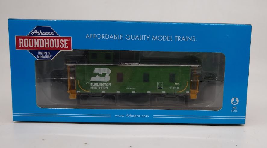 Roundhouse 17771 HO Burlington Northern 30' Standard 3-Window Caboose #11018