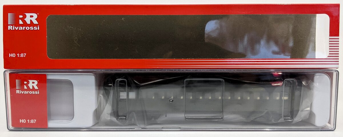 Rivarossi HR4205 HO Painted/Unlettered 60' Heavyweight Coach Car