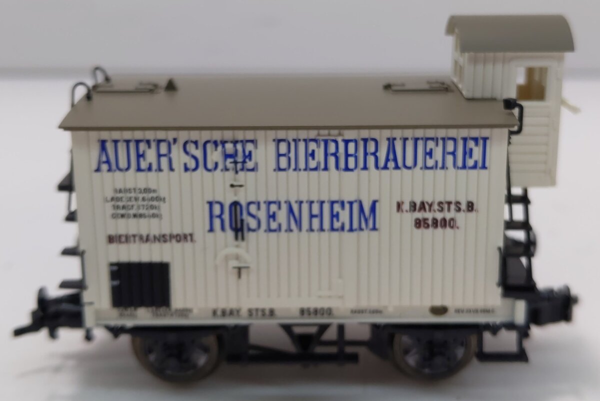 Trix 24103 HO K.Bay.Sts.B. Auer Beer Reefer w/Brakeman's Cabin