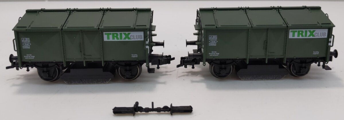 Trix 24220 HO Track Cleaning Car "10 Year Club Member