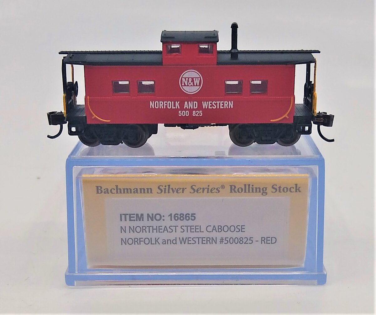 Bachmann 16865 N Norfolk and Western Red Northeast Steel Caboose #500825