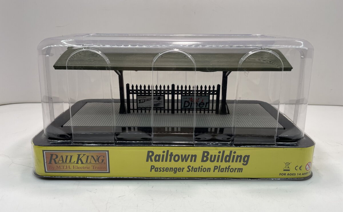 MTH 30-90315 Gray w/Green Roof Passenger Station Platform