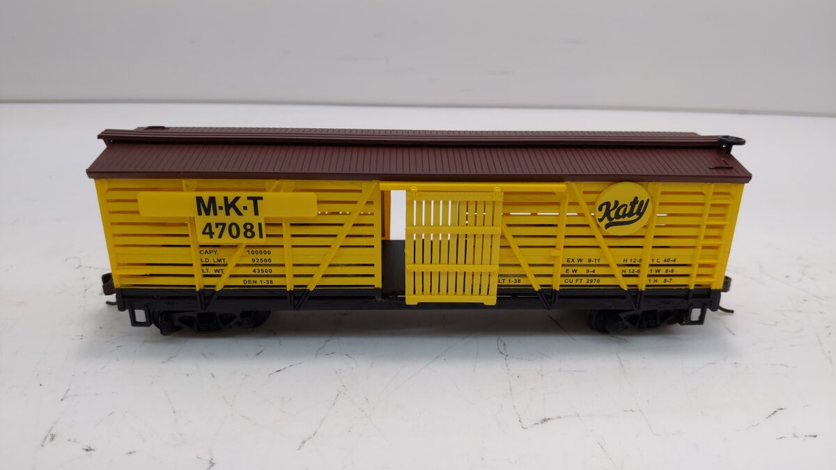 Mantua 735077 41' Wood Cattle Car MKT