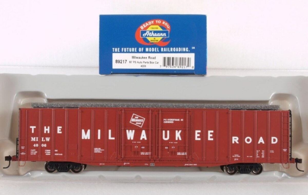 Athearn 89217 Milw. Rd. 60' PS Auto Parts Boxcar #4006