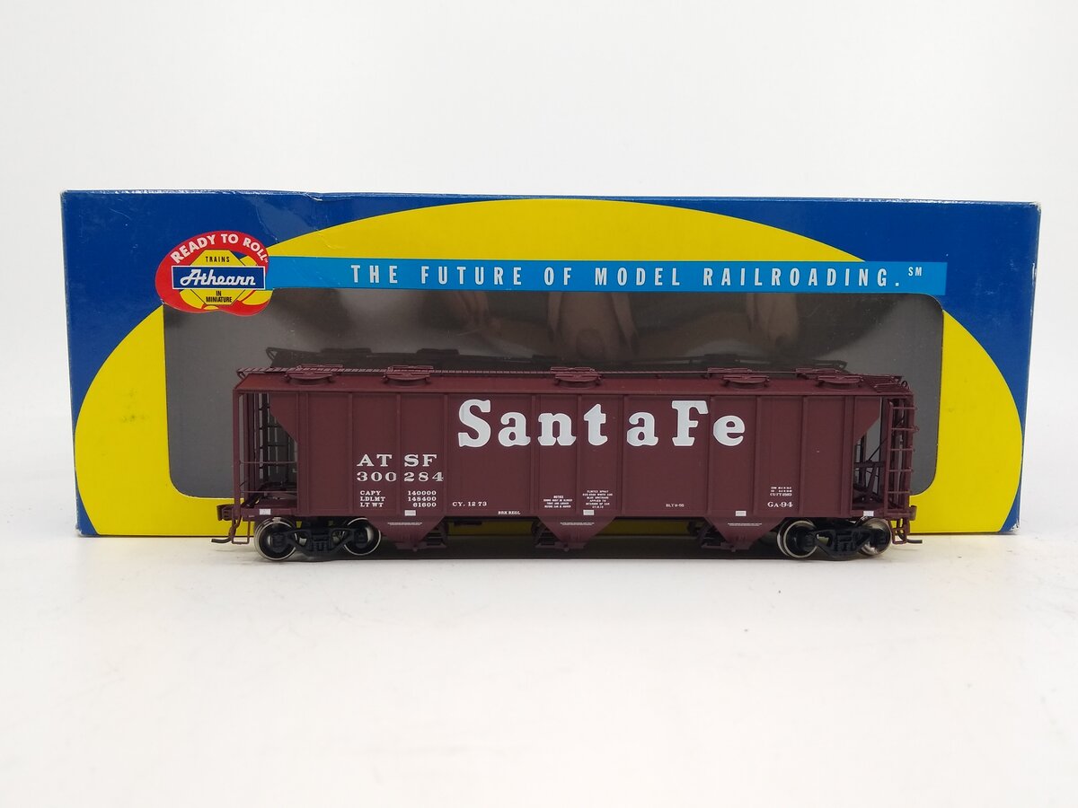 Athearn 89016 HO Scale Santa Fe RTR PS-2 2893 Covered Hopper #300284