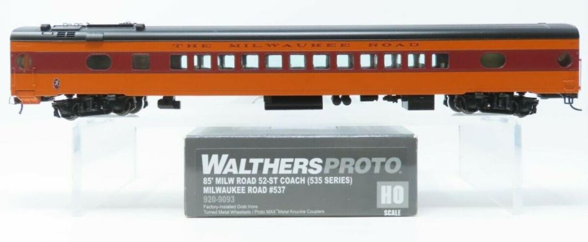 Walthers 920-9093 HO Milwaukee Road 85' Coah Car