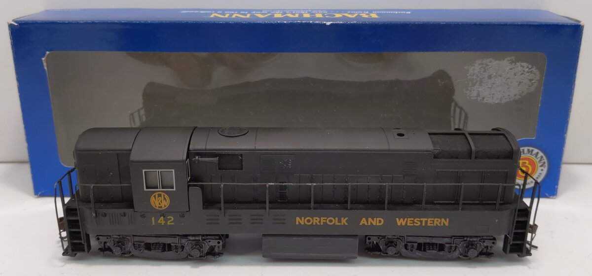 Bachmann 64142 HO Norfolk & Western H16-44 Diesel Locomotive #142