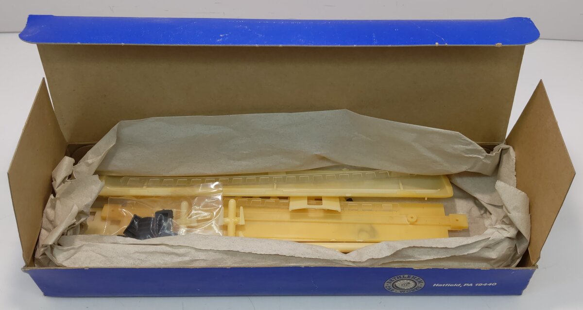 The Bethlehem Car Works 210 HO Reading Co Class PBn Suburban 63' Steel Coach Kit